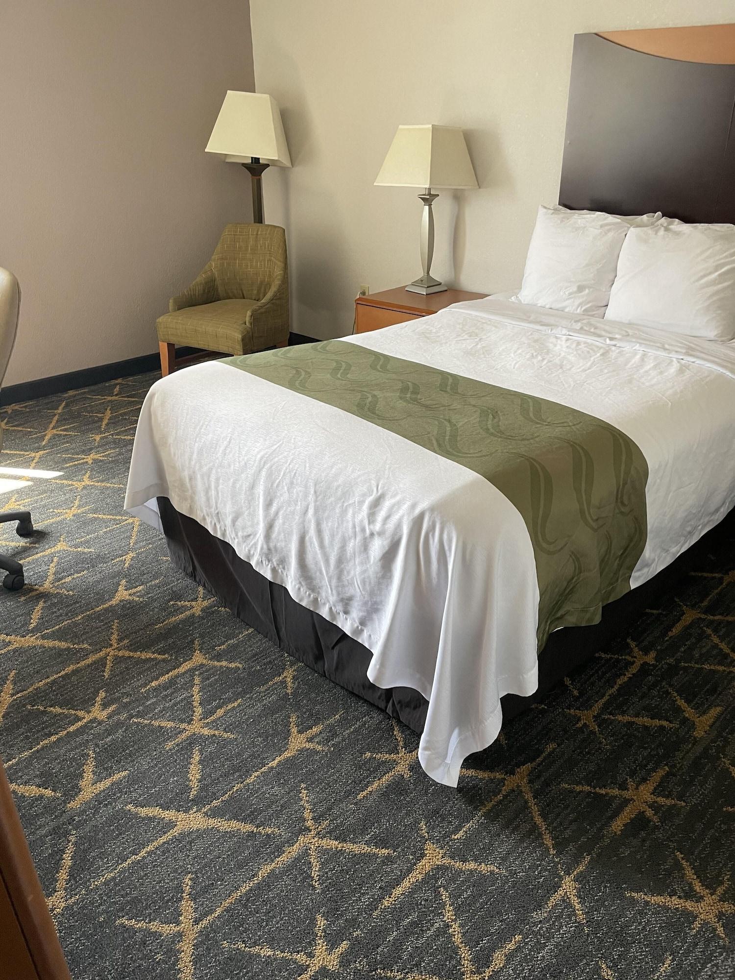 Quality Inn Spring Valley - Nanuet Eksteriør bilde