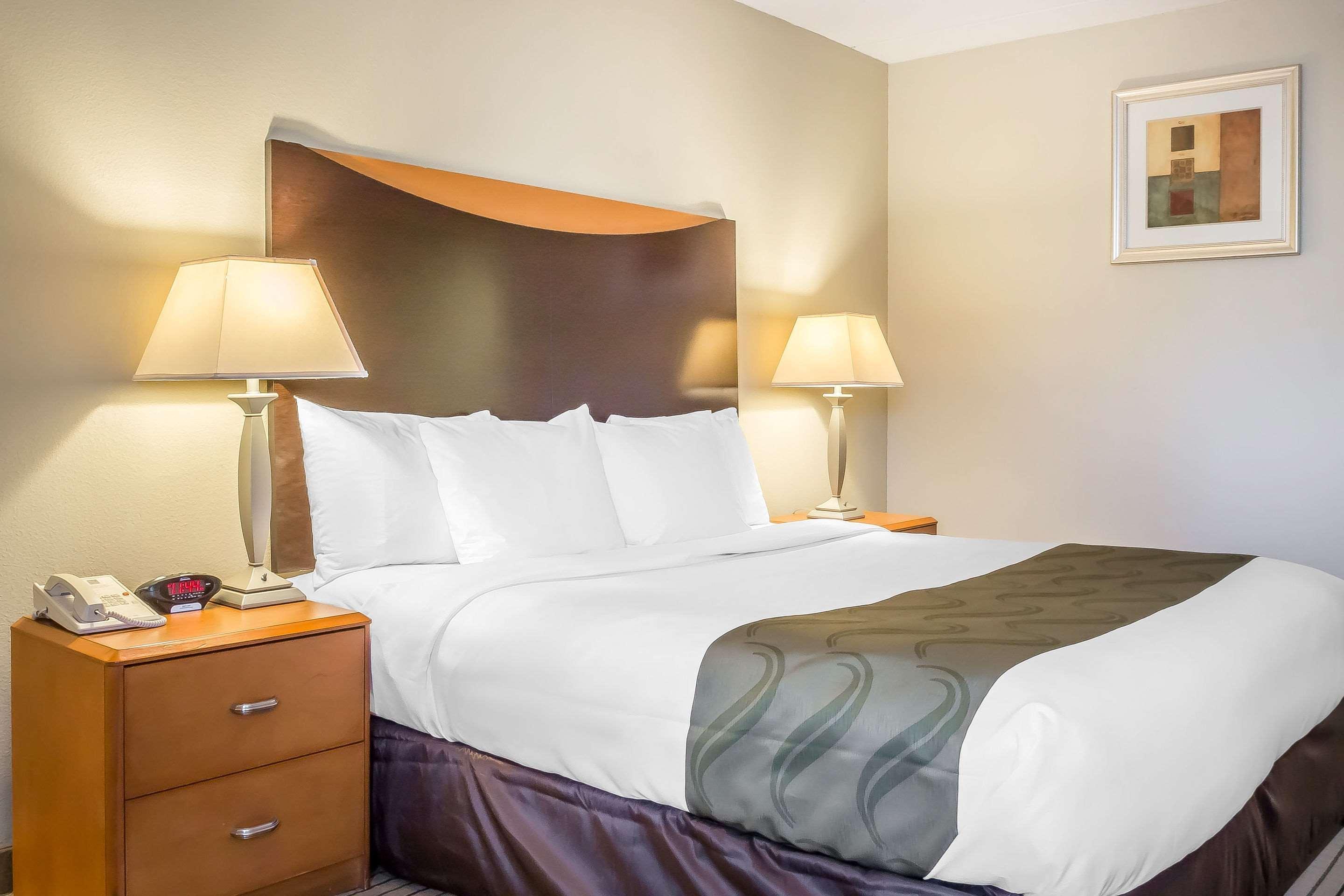 Quality Inn Spring Valley - Nanuet Eksteriør bilde
