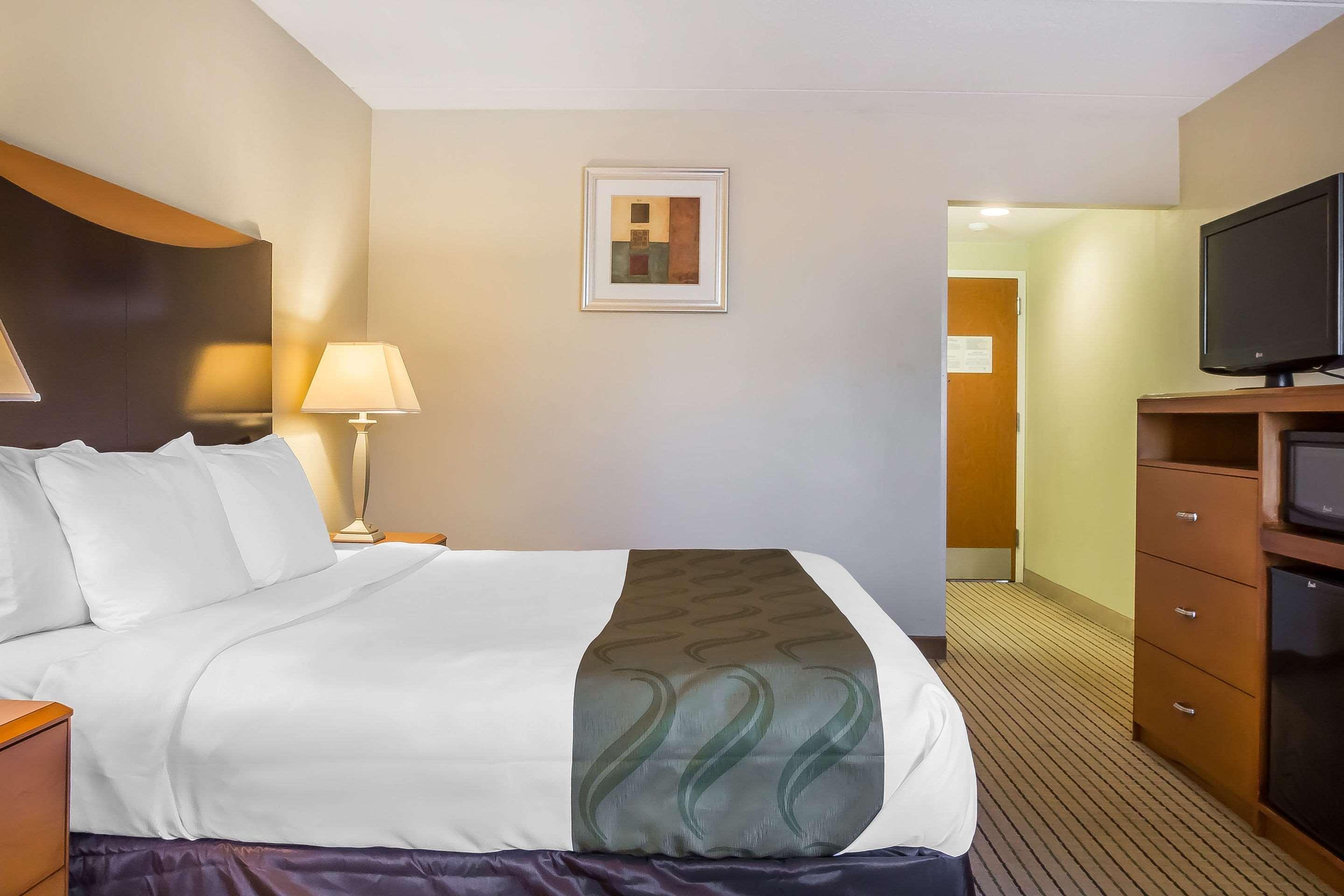Quality Inn Spring Valley - Nanuet Eksteriør bilde