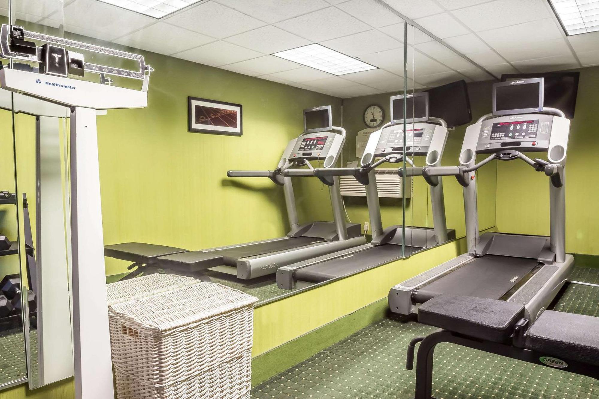 Quality Inn Spring Valley - Nanuet Eksteriør bilde
