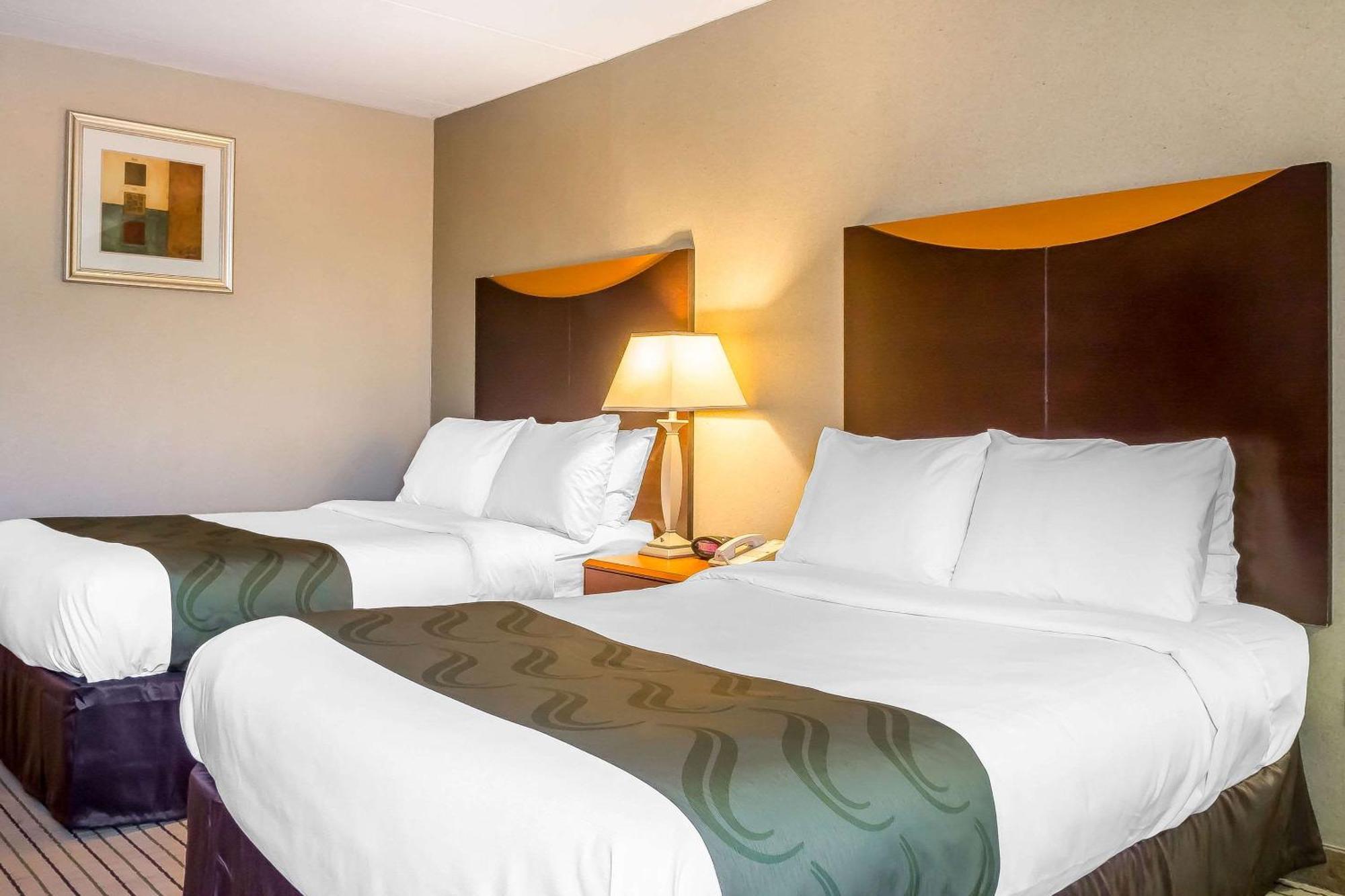 Quality Inn Spring Valley - Nanuet Eksteriør bilde